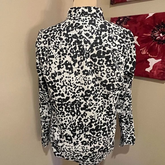 JCrew Snowcat Black and White Patterned Button-up Shirt, boy cut, size 6 - Picture 3 of 9